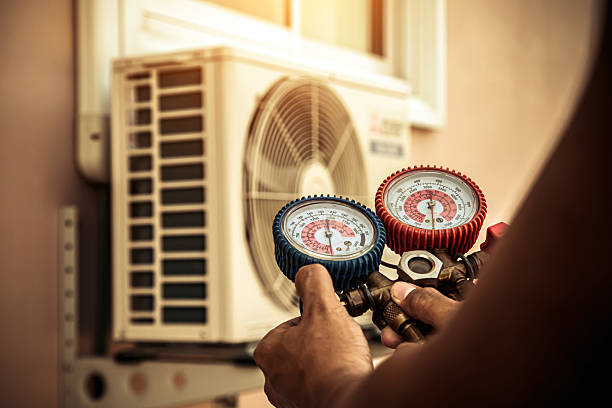 Professional Emergency Hvac technician working in Center Cross, VA